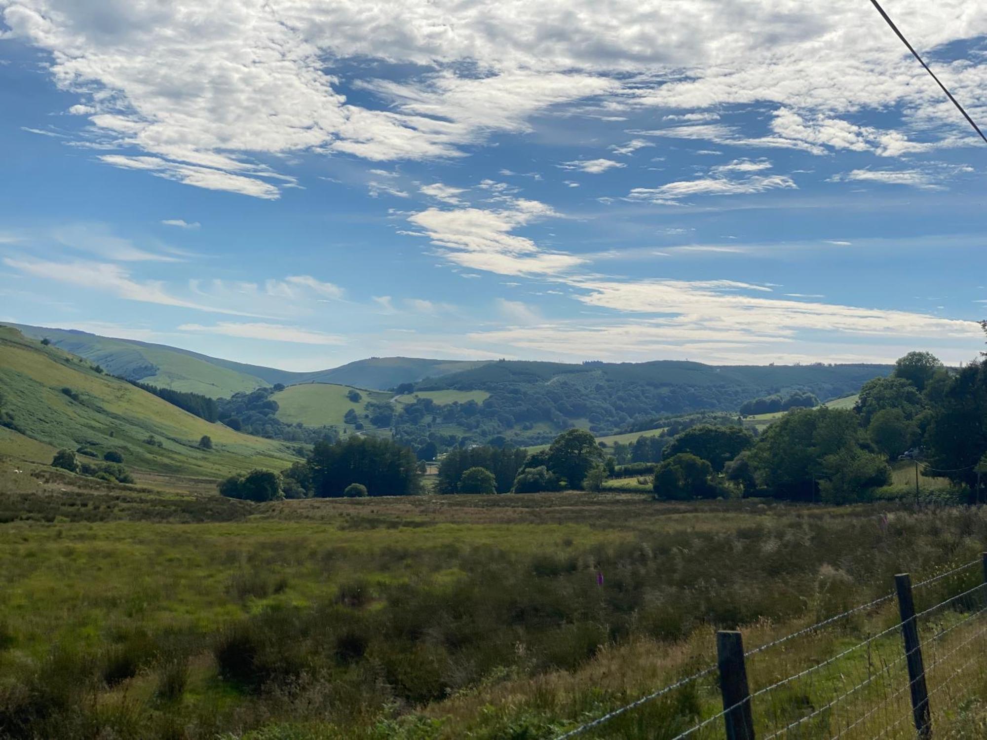 Bronfelin & Troed-Y-Rhiw Holiday Cottage Llanwrtyd Wells Екстериор снимка